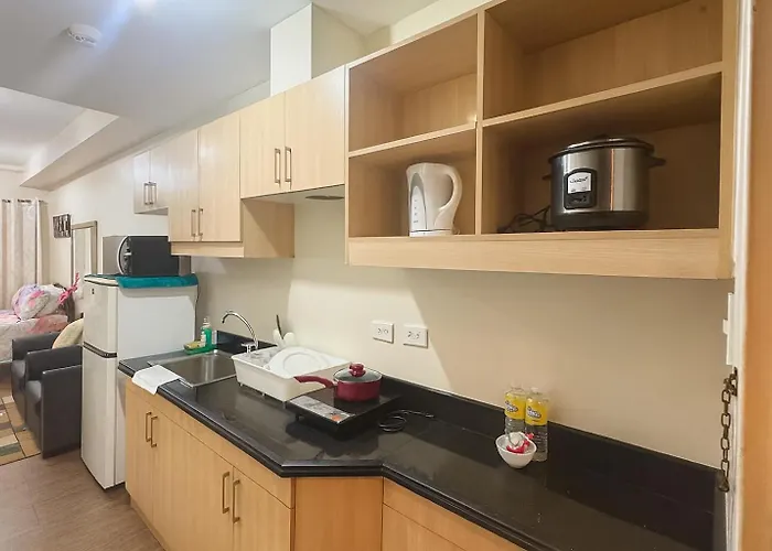 La Verti Residences Unit 1420 I Skyline Views & Luxe Near Moa *